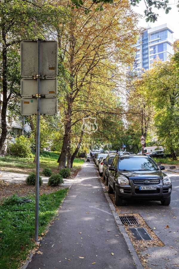 Продажа офиса 64 м², Зверинецкая ул., 61