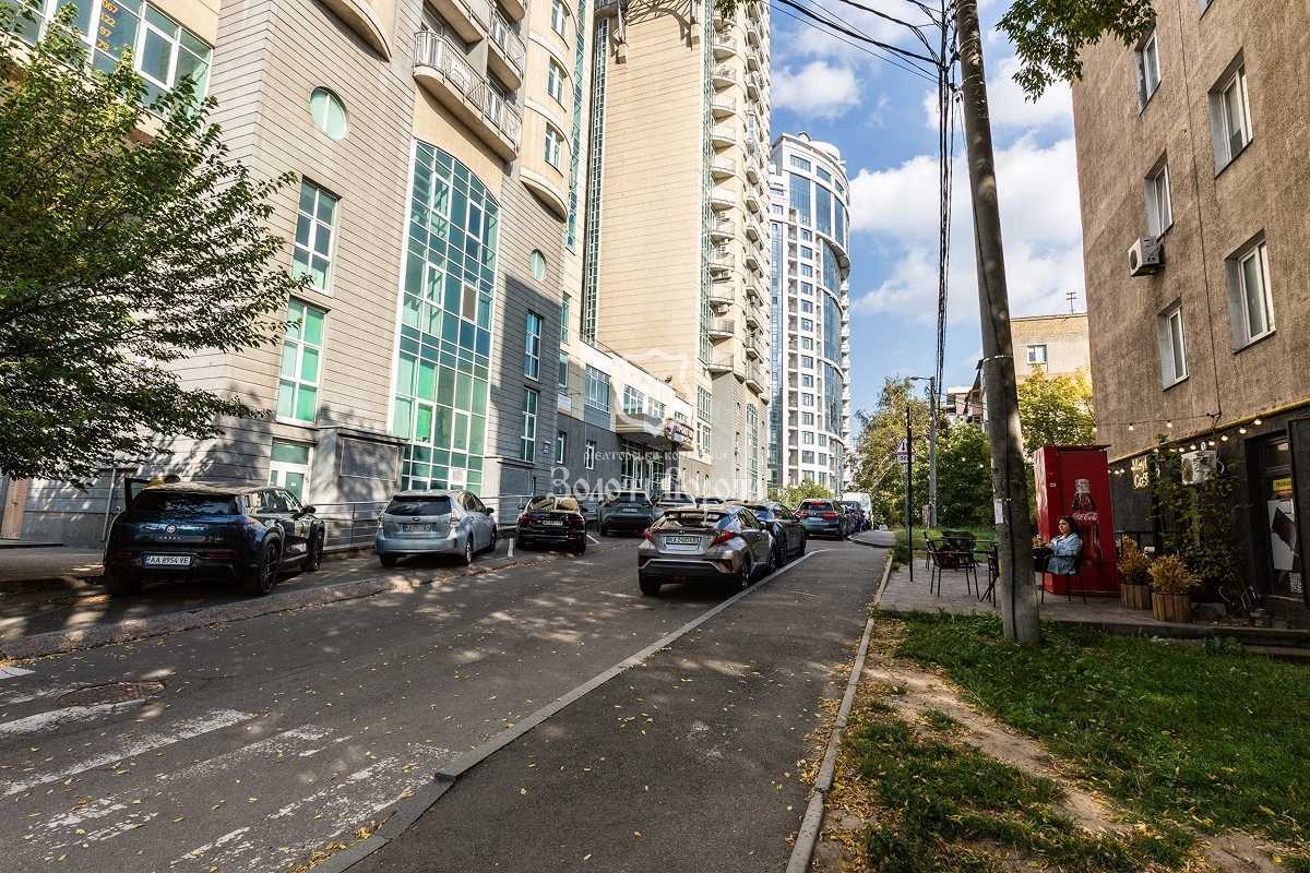 Продажа офиса 64 м², Зверинецкая ул., 61