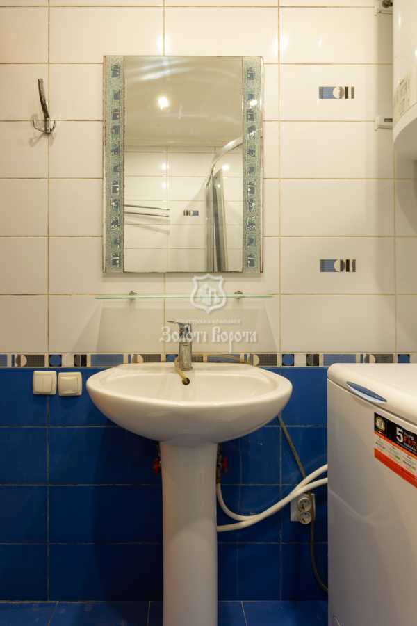 Продажа 2-комнатной квартиры 46 м², Метростроевская ул., 7