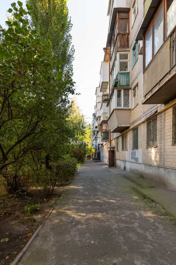 Продажа 2-комнатной квартиры 46 м², Метростроевская ул., 7
