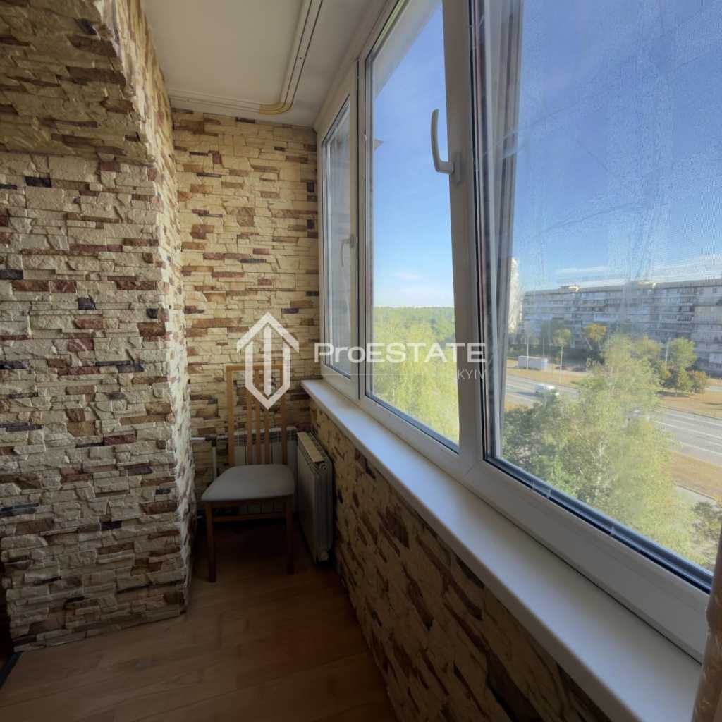 Продажа 2-комнатной квартиры 65 м², Братиславская ул., 7