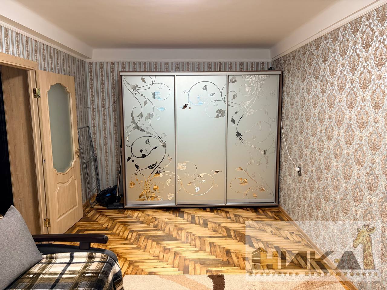 Продажа 1-комнатной квартиры 33 м², Юбилейный просп.