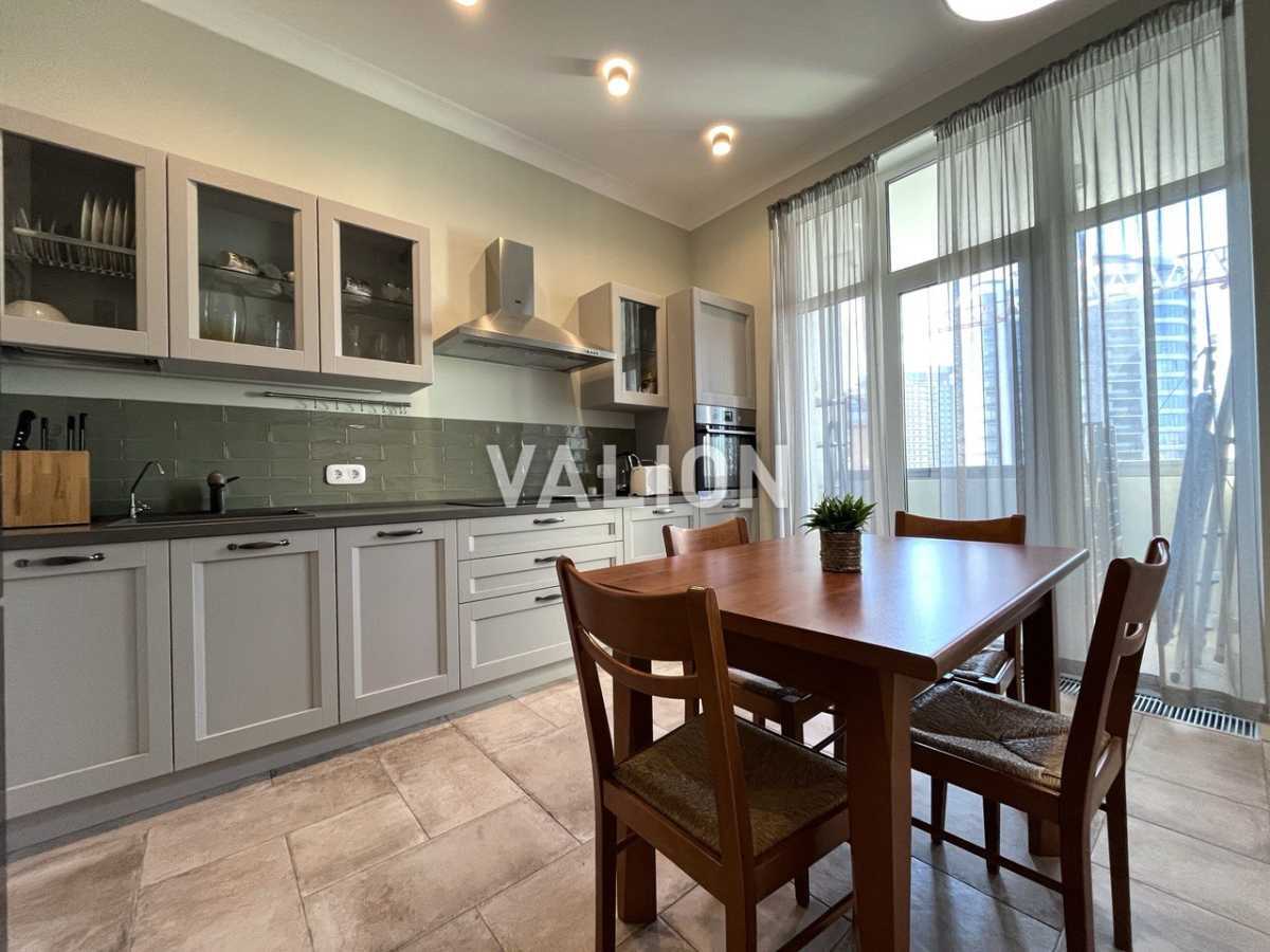 Продажа 1-комнатной квартиры 52.9 м², Евгения Коновальца ул., 34А