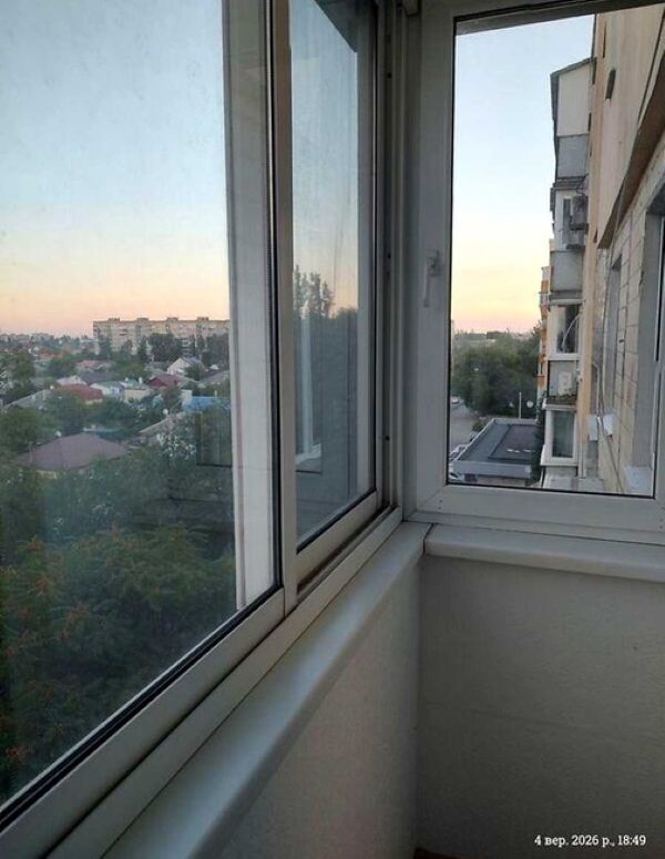Продаж 3-кімнатної квартири 64 м², Калинова вул.