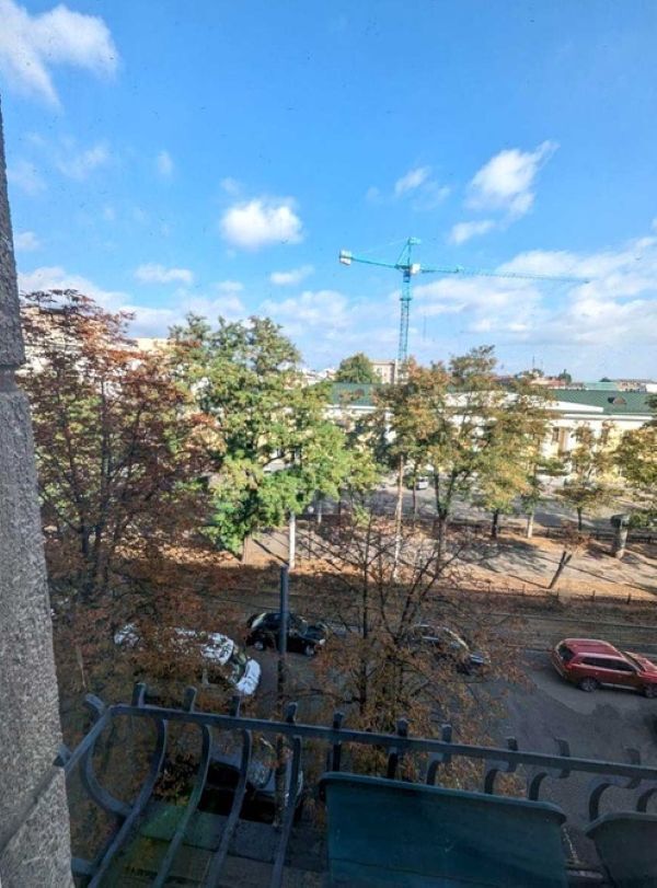 Продажа 2-комнатной квартиры 54 м², Дмитрия Яворницкого просп.