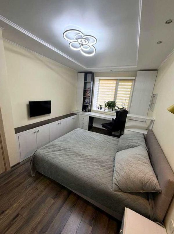 Продажа 2-комнатной квартиры 84 м², Титова ул., 26