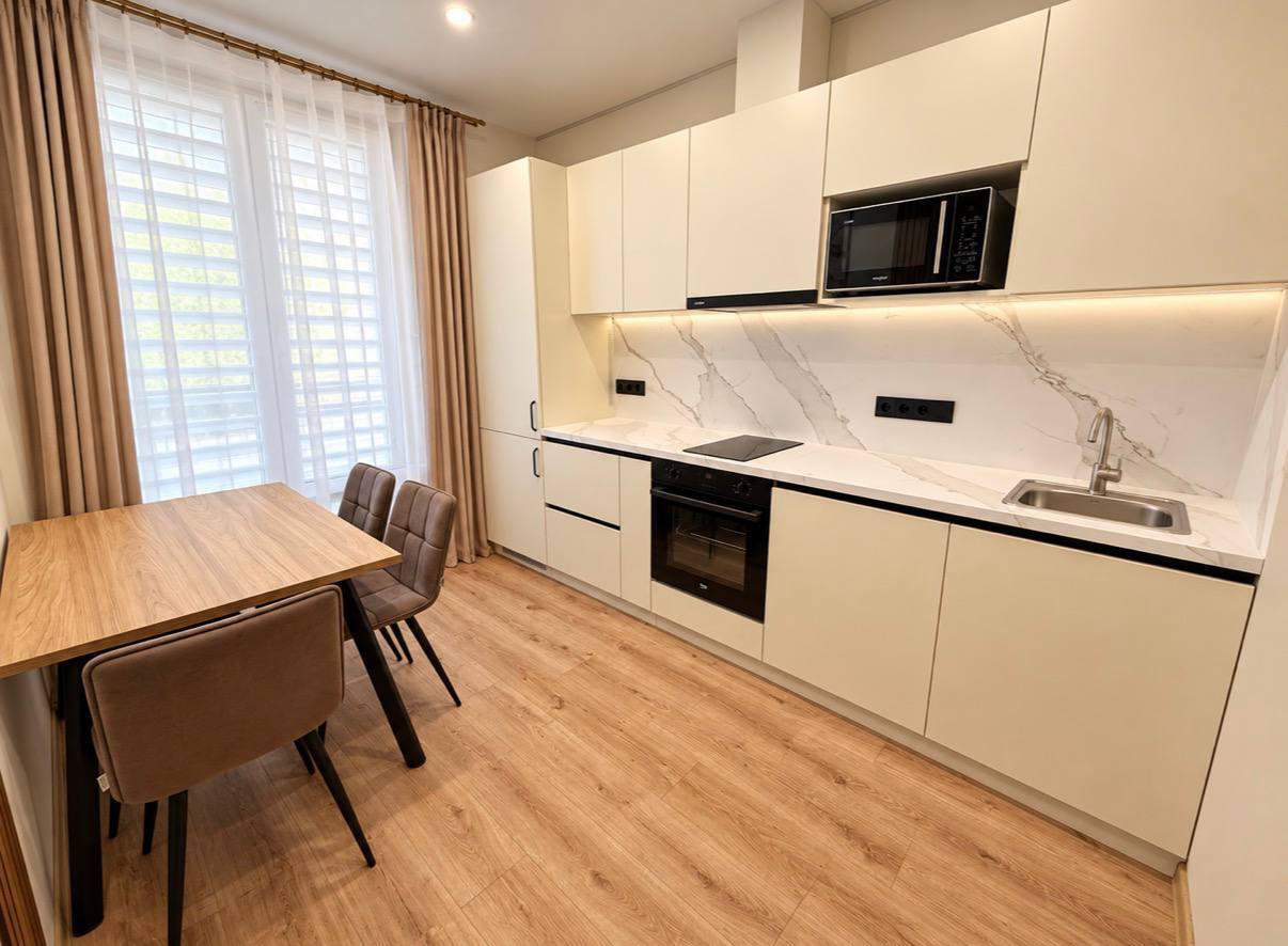 Продажа 1-комнатной квартиры 34 м², Александра Кониского ул.