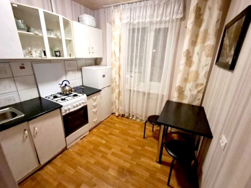 Аренда 1-комнатной квартиры 37 м², Академика Янгеля ул.