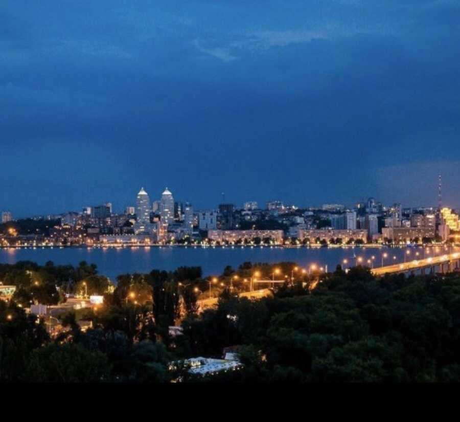 2-комнатная квартира посуточно 50 м², Слобожанский просп., 17А