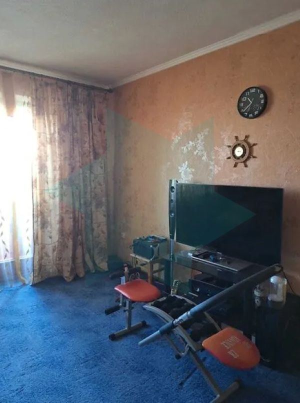 Продажа 3-комнатной квартиры 64 м², Мира просп.