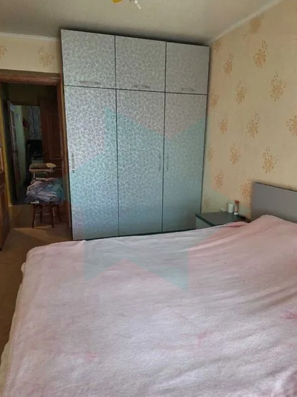 Продажа 3-комнатной квартиры 64 м², Мира просп.