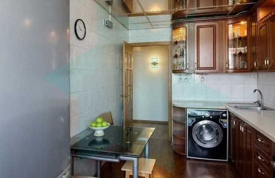 Продажа 3-комнатной квартиры 64 м², Мира просп.