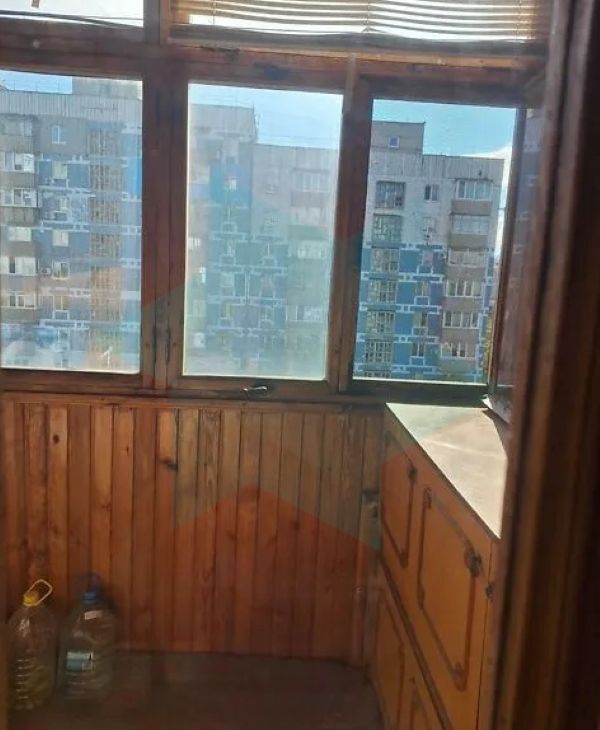 Продажа 3-комнатной квартиры 64 м², Мира просп.