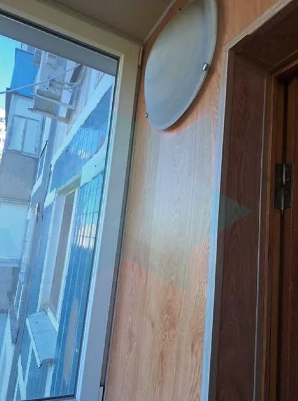 Продажа 3-комнатной квартиры 64 м², Мира просп.