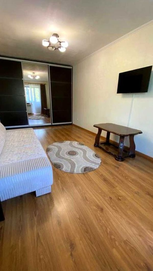 Продажа 1-комнатной квартиры 30 м², Богдана Хмельницкого просп., 3