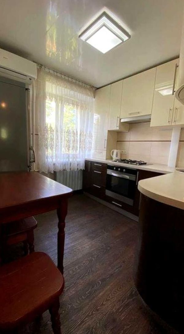 Продажа 1-комнатной квартиры 30 м², Богдана Хмельницкого просп., 3