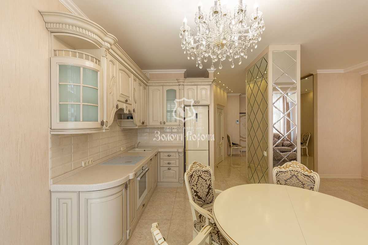 Продажа 1-комнатной квартиры 68.2 м², Евгения Коновальца ул., 44А