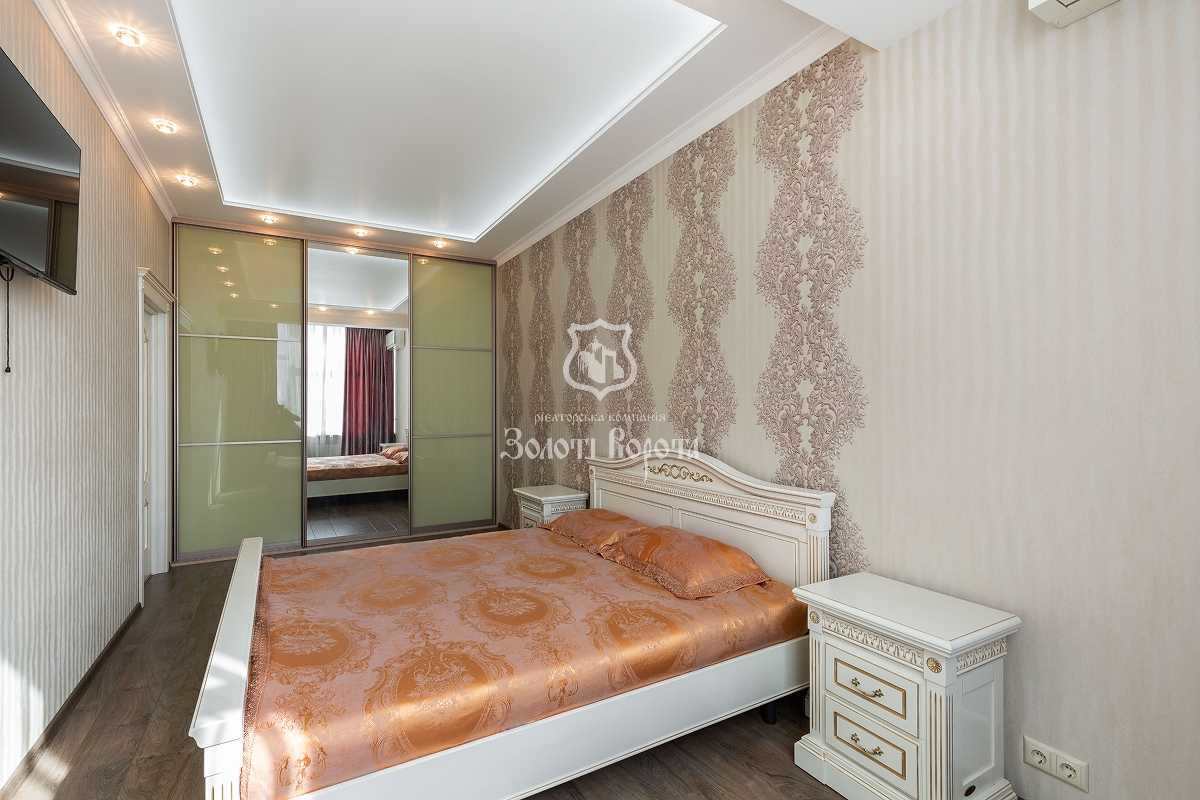 Продажа 1-комнатной квартиры 68.2 м², Евгения Коновальца ул., 44А