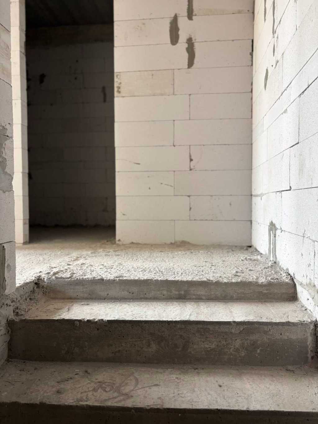 Продаж 2-кімнатної квартири 74 м², Ясна вул., 12