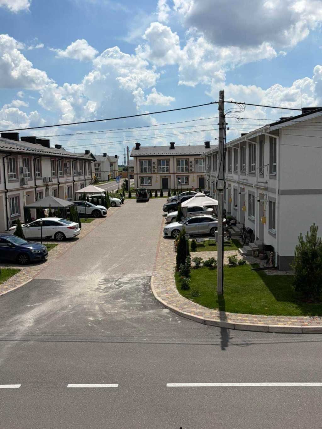 Продаж 2-кімнатної квартири 74 м², Ясна вул., 12