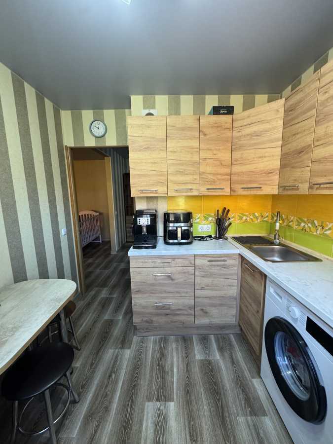 Продажа 2-комнатной квартиры 46.5 м², Стадионный про-д, 2/2
