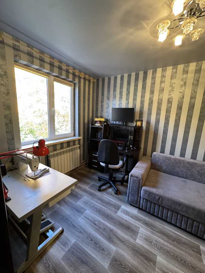 Продажа 2-комнатной квартиры 46.5 м², Стадионный про-д, 2/2