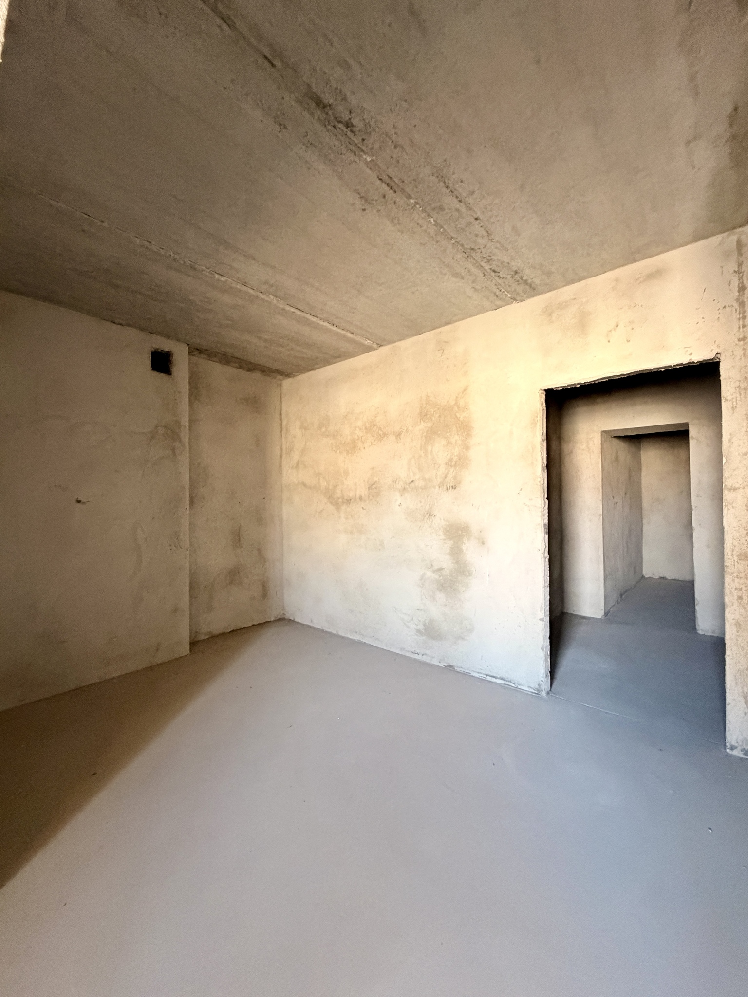 Продажа 3-комнатной квартиры 97 м², Лазурная ул., 5/17