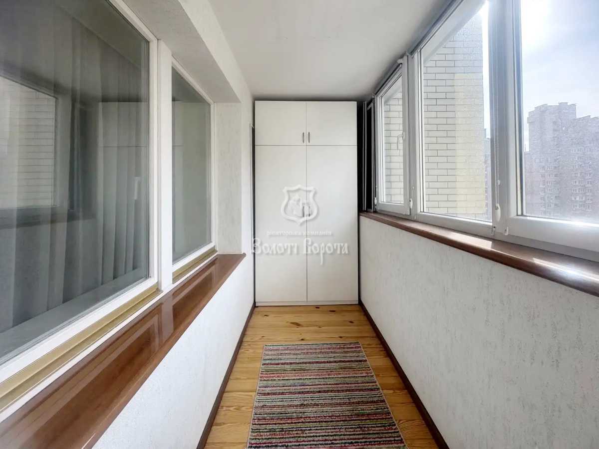 Продажа 4-комнатной квартиры 104.4 м², Владимира Антоновича ул., 91/14