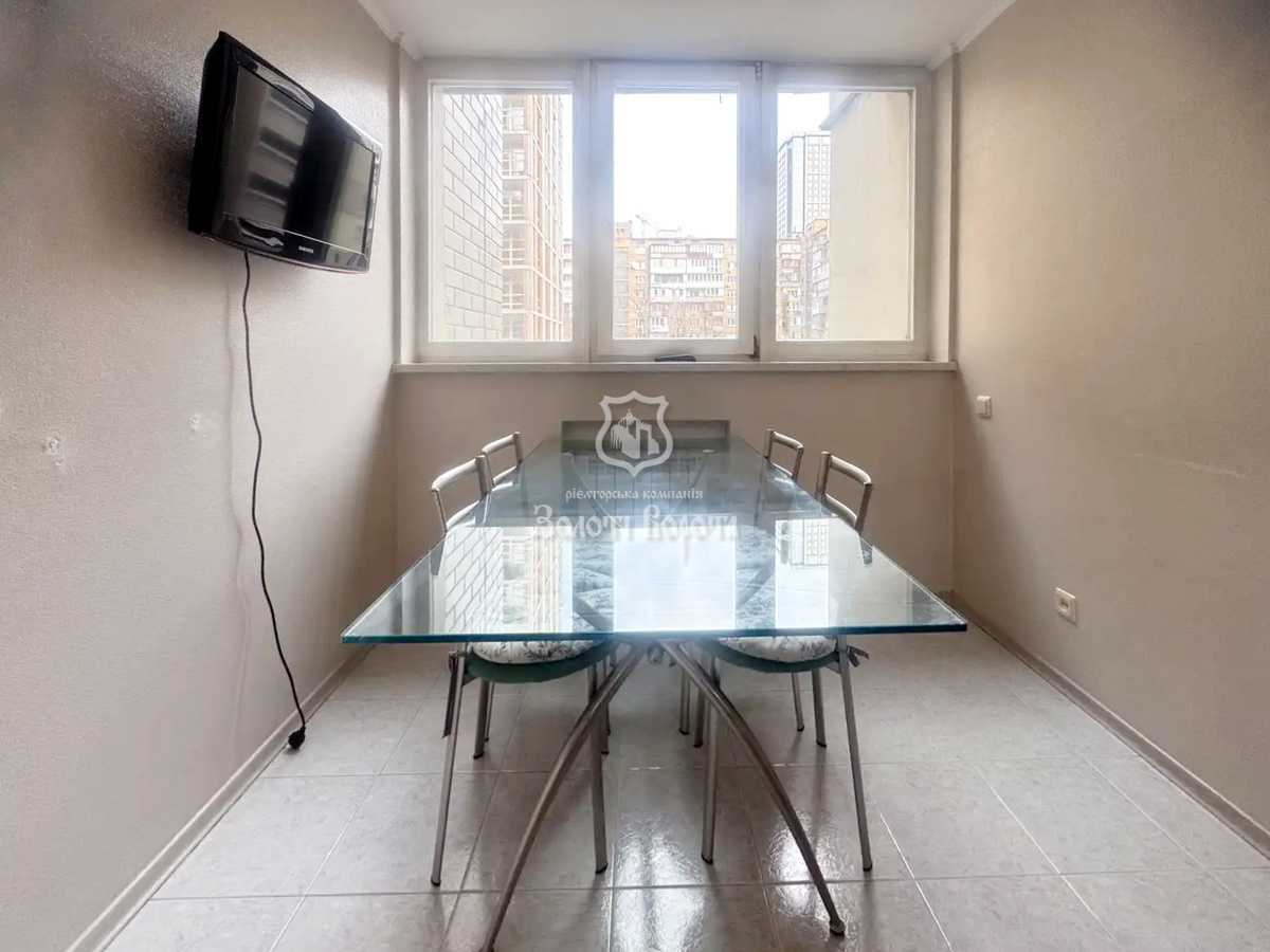 Продажа 4-комнатной квартиры 104.4 м², Владимира Антоновича ул., 91/14
