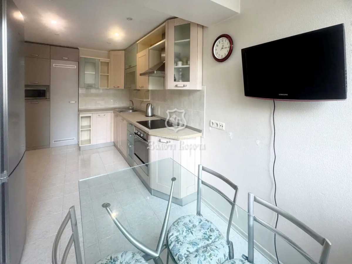 Продажа 4-комнатной квартиры 104.4 м², Владимира Антоновича ул., 91/14