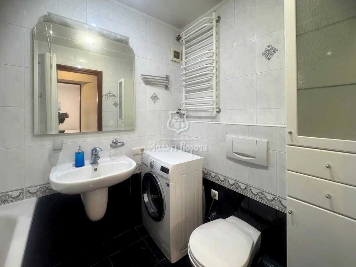 Продажа 4-комнатной квартиры 104.4 м², Владимира Антоновича ул., 91/14