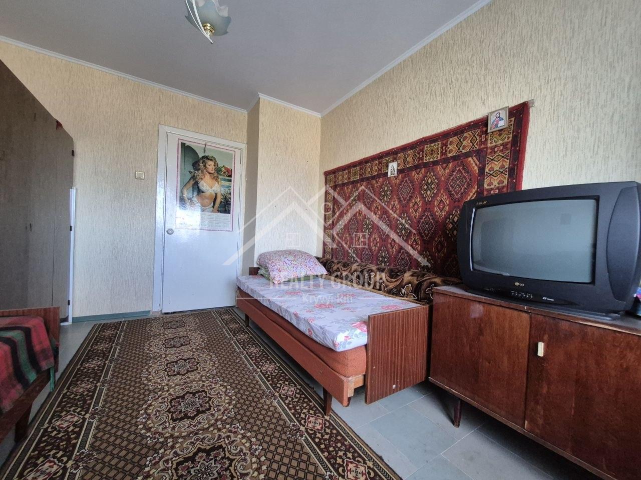 Продажа 3-комнатной квартиры 63 м², Десантная ул.