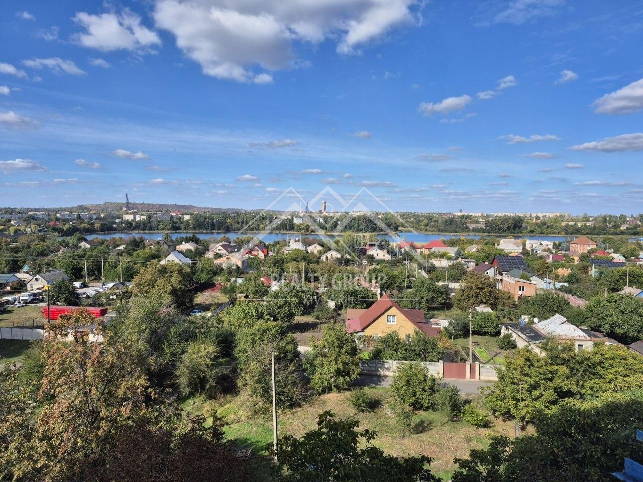 Продажа 3-комнатной квартиры 63 м², Десантная ул.