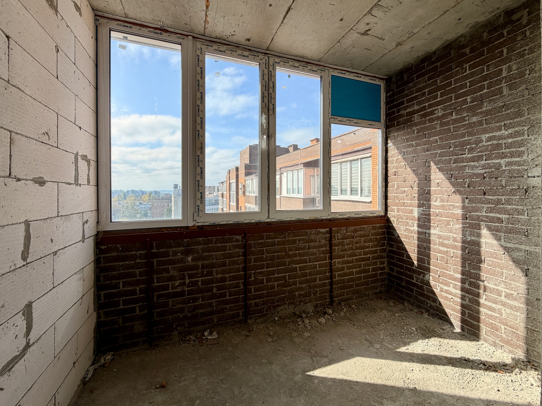 Продажа 1-комнатной квартиры 61 м², Мостостроителей ул., 18