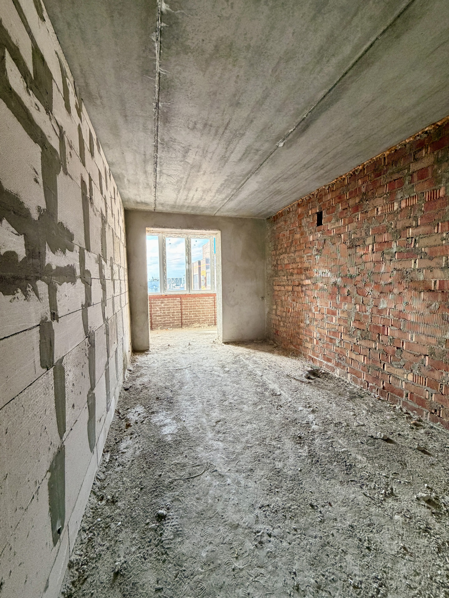 Продажа 1-комнатной квартиры 61 м², Мостостроителей ул., 18