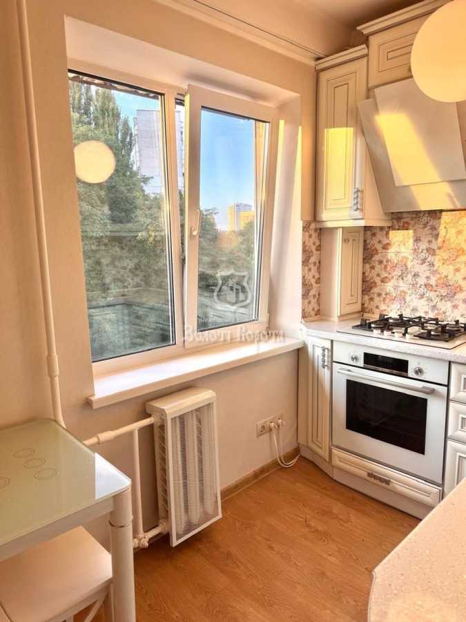 Продажа 3-комнатной квартиры 59.3 м², Васильковская ул., 2А