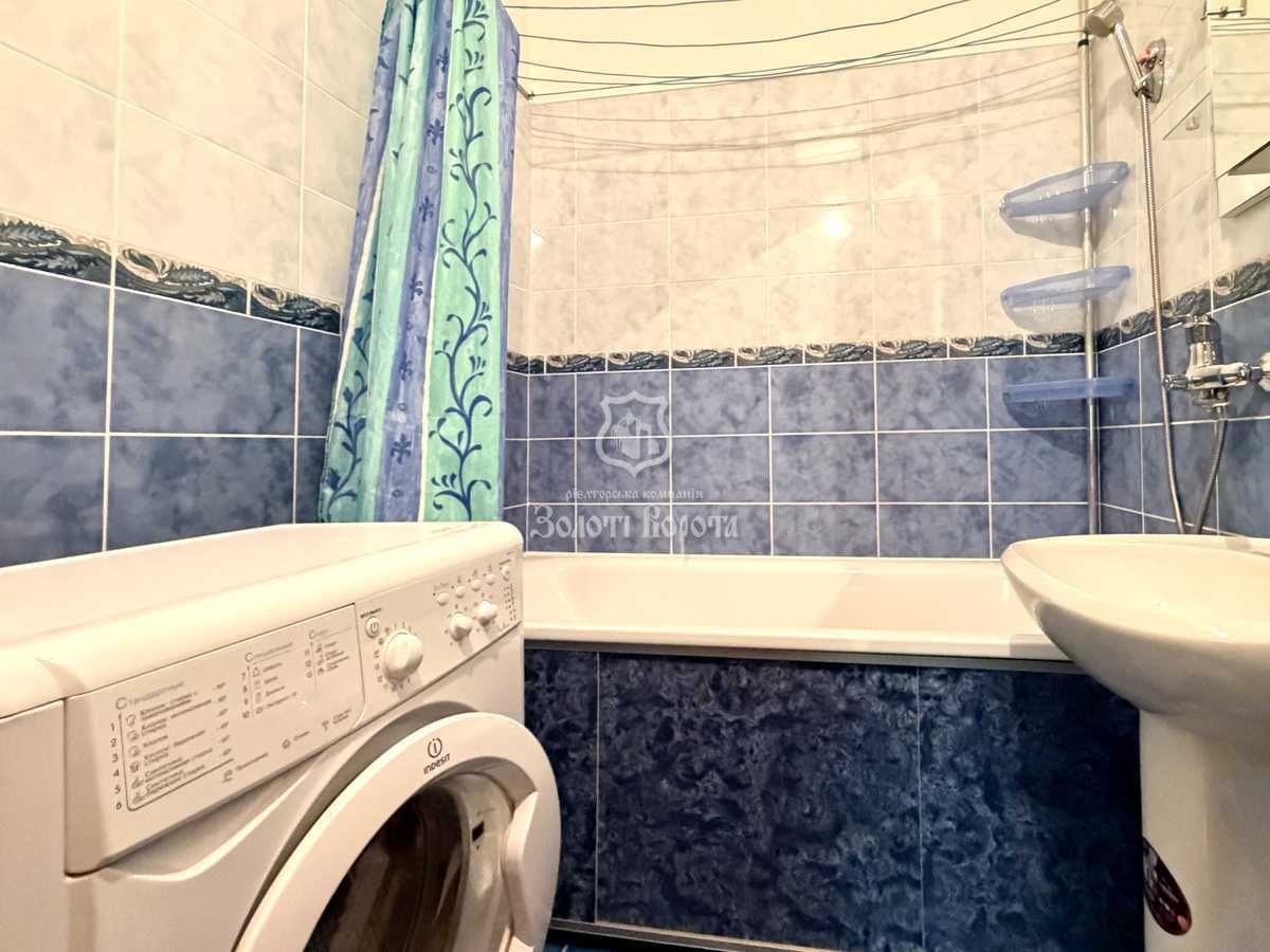 Продаж 2-кімнатної квартири 59.8 м², Інститутська вул., 22/7