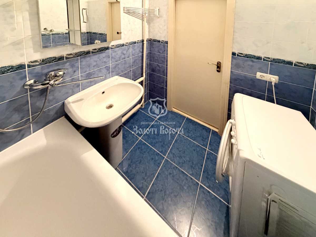 Продаж 2-кімнатної квартири 59.8 м², Інститутська вул., 22/7