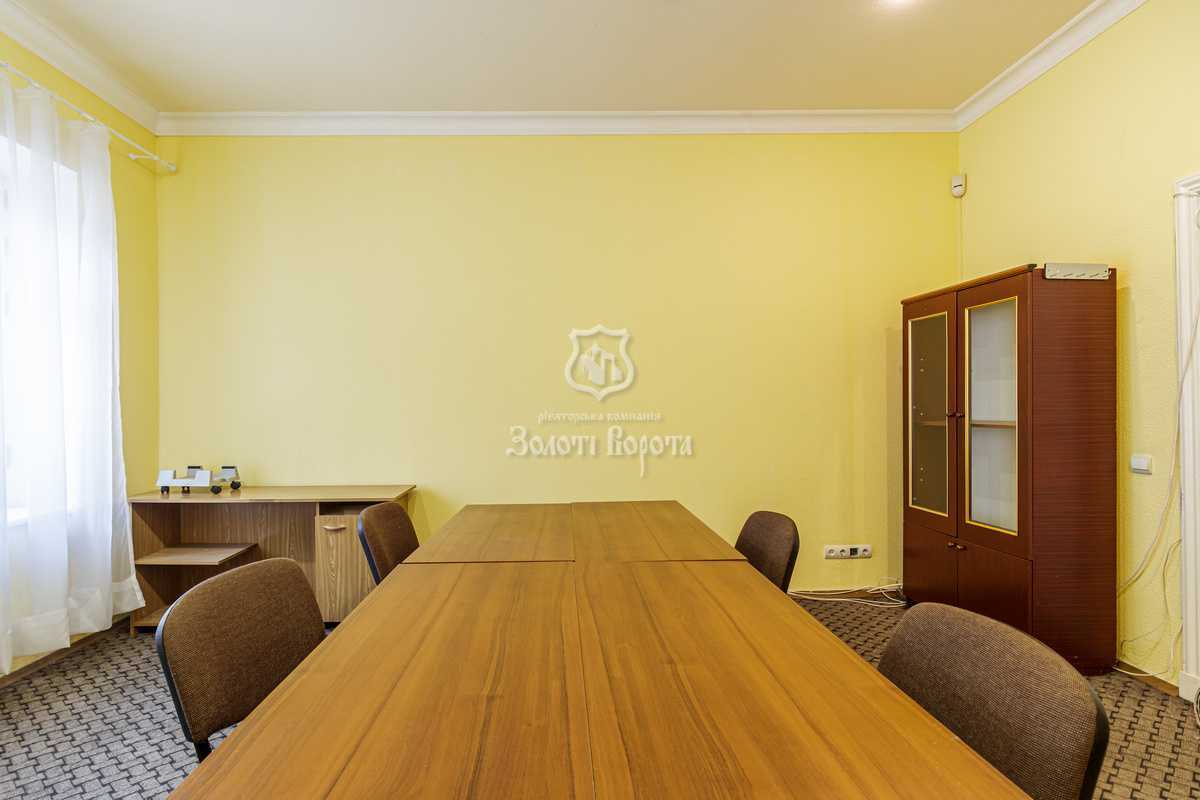 Продаж 3-кімнатної квартири 71.8 м², Інститутська вул., 22/7
