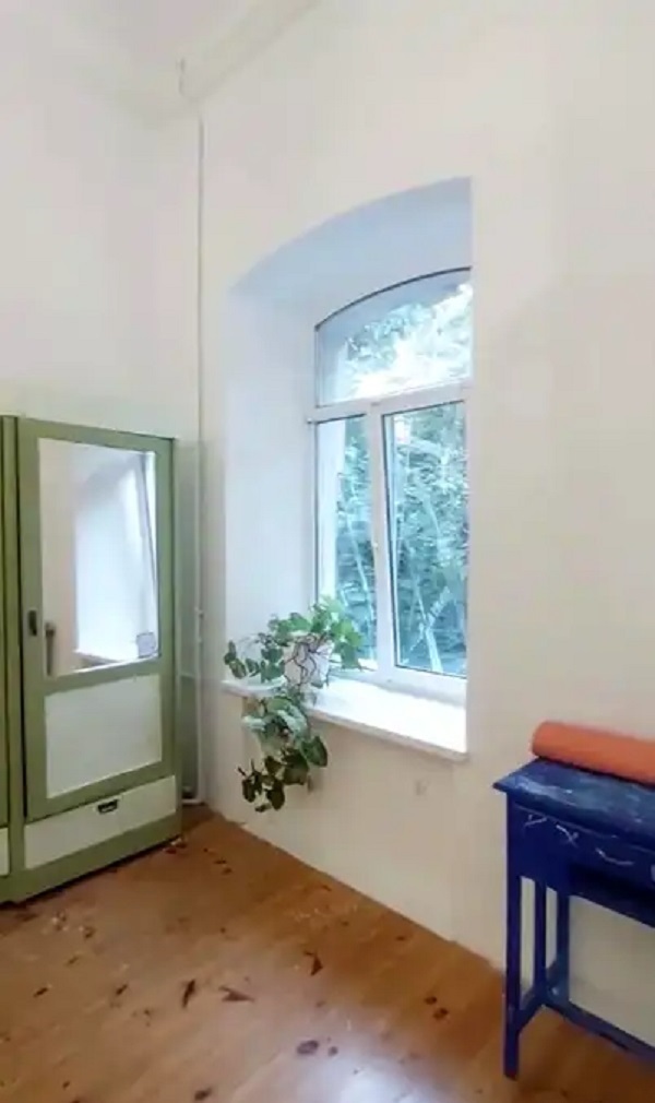 Продажа 4-комнатной квартиры 100 м², Пастера ул.