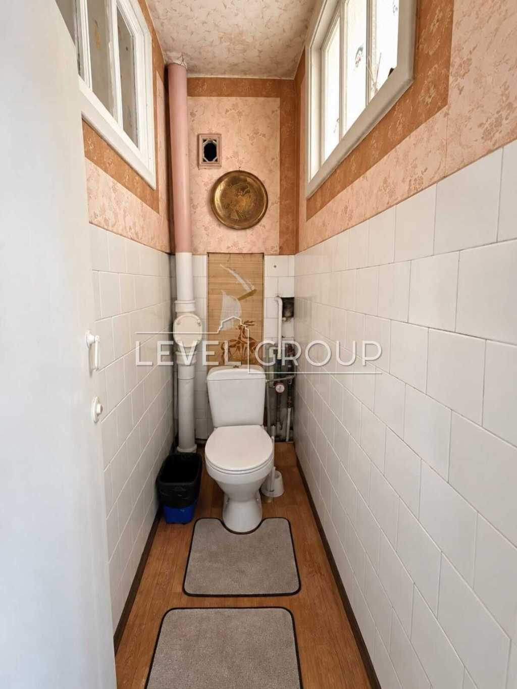 Продаж 2-кімнатної квартири 60 м², Борисоглібська вул., 4