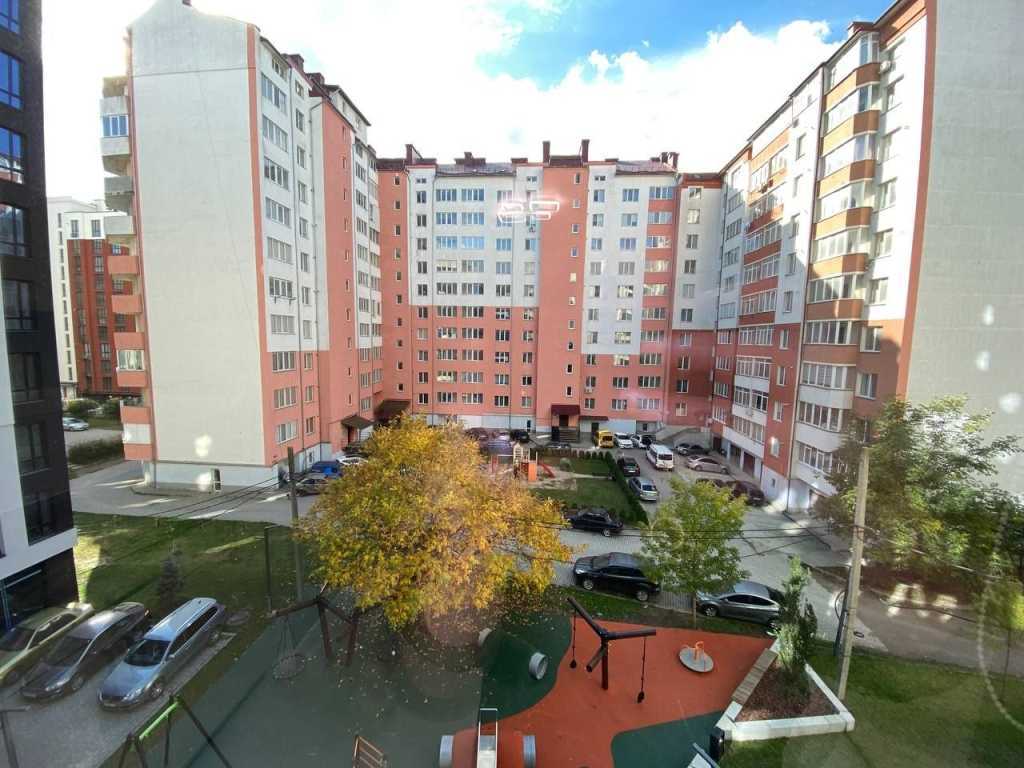 Продажа 1-комнатной квартиры 47 м², Вірастюка, 3