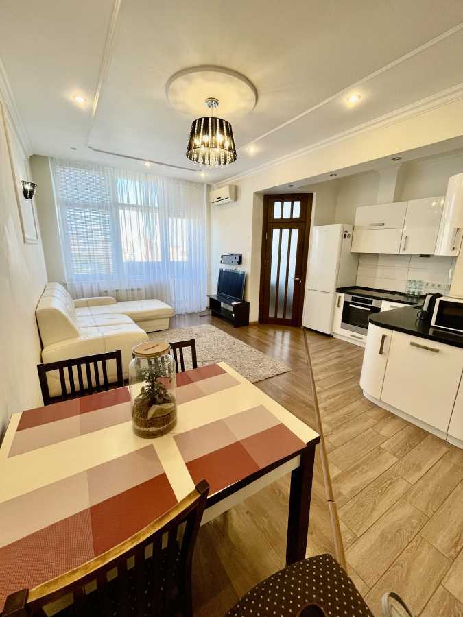 Аренда 2-комнатной квартиры 55 м², Дмитриевская ул., 82