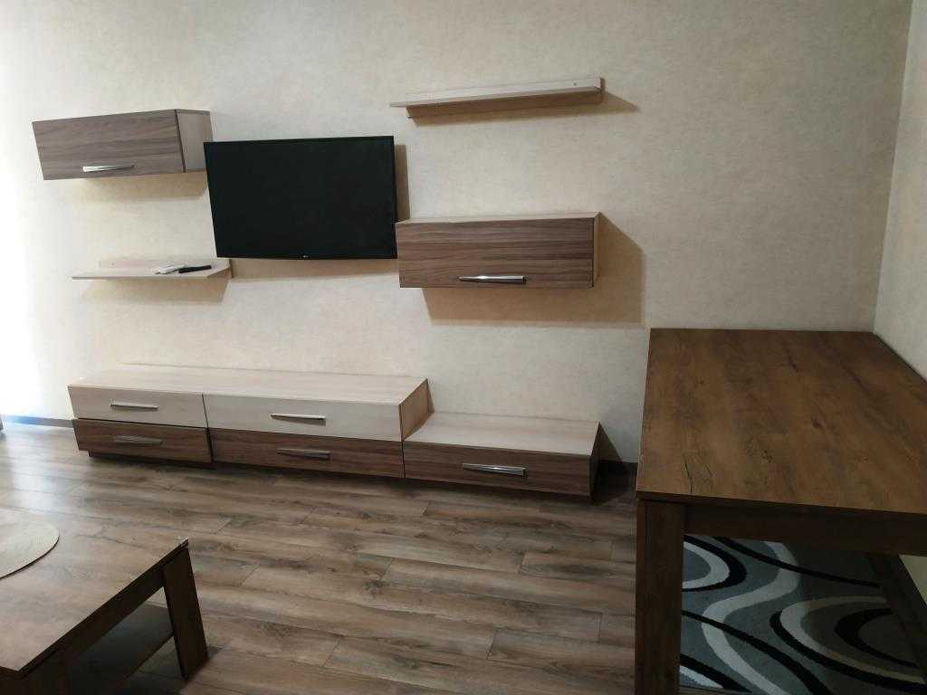 Оренда 3-кімнатної квартири 90 м², Регенераторна вул., 19