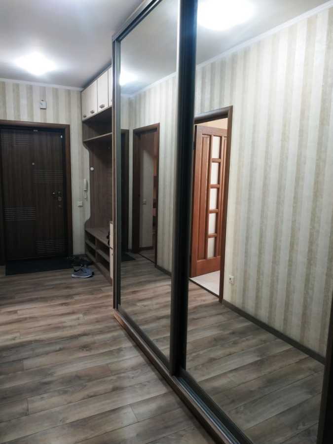 Оренда 3-кімнатної квартири 90 м², Регенераторна вул., 19