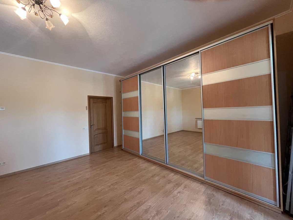 Продаж 2-кімнатної квартири 63 м², Свободи, 41а