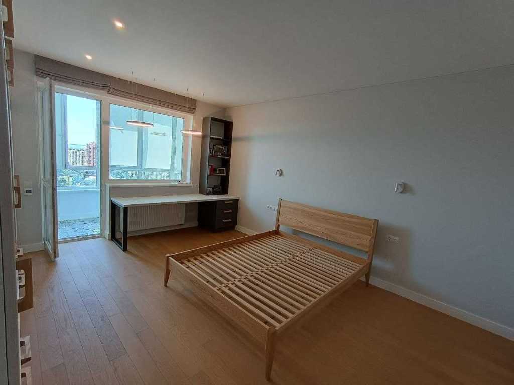 Продажа 4-комнатной квартиры 142 м², Ованеса Туманяна ул., 15А