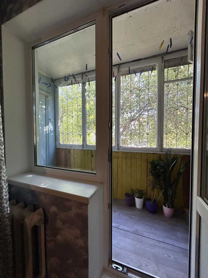 Продаж 3-кімнатної квартири 74.5 м², Ломоносова вул., 8