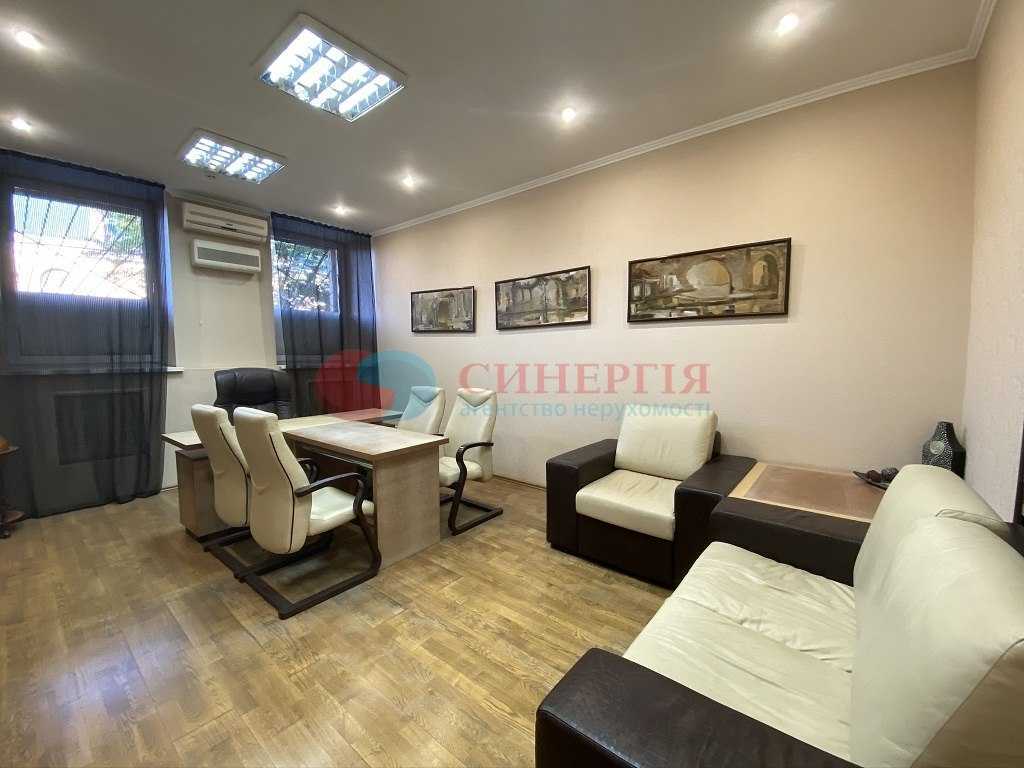 Аренда офиса 115 м², Кропивницкого ул., 4