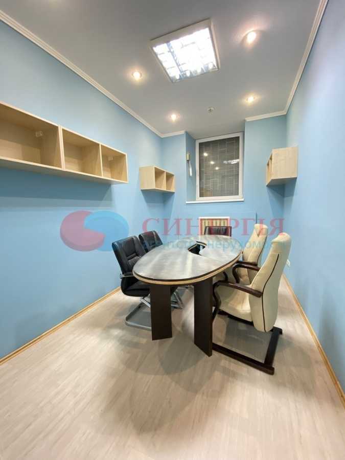 Аренда офиса 115 м², Кропивницкого ул., 4
